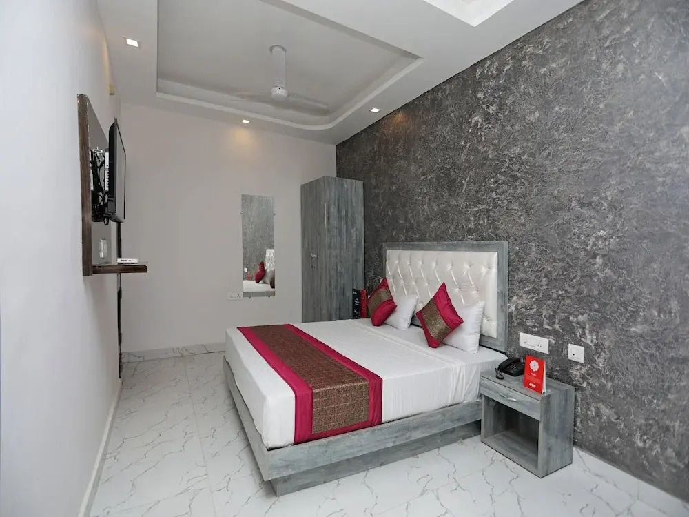 Diplomat Regency Yashobhoomi