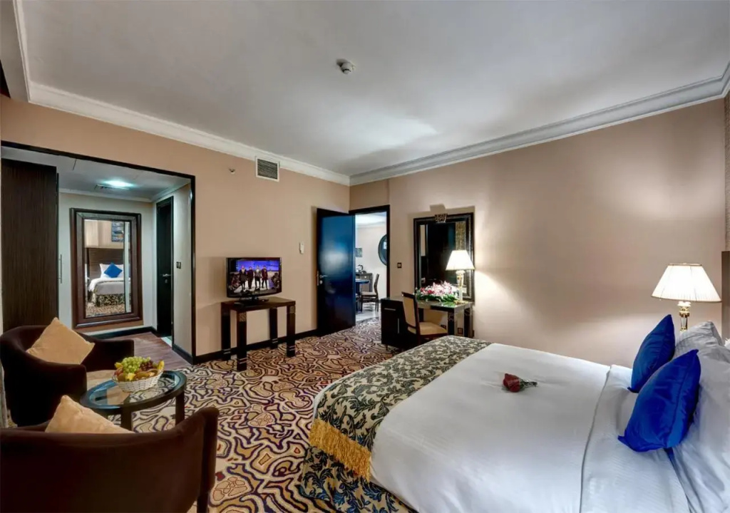 Отель Sharjah Palace Hotel
