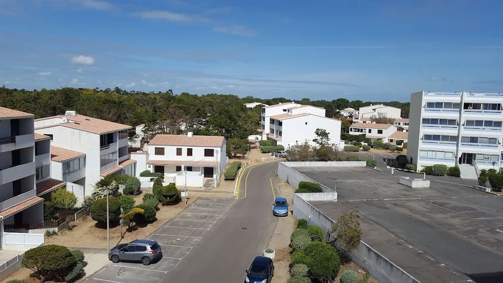 A Very Functional Apartment Only 200 Metres From The Beach!