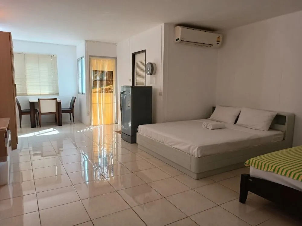 Grandview Condominia