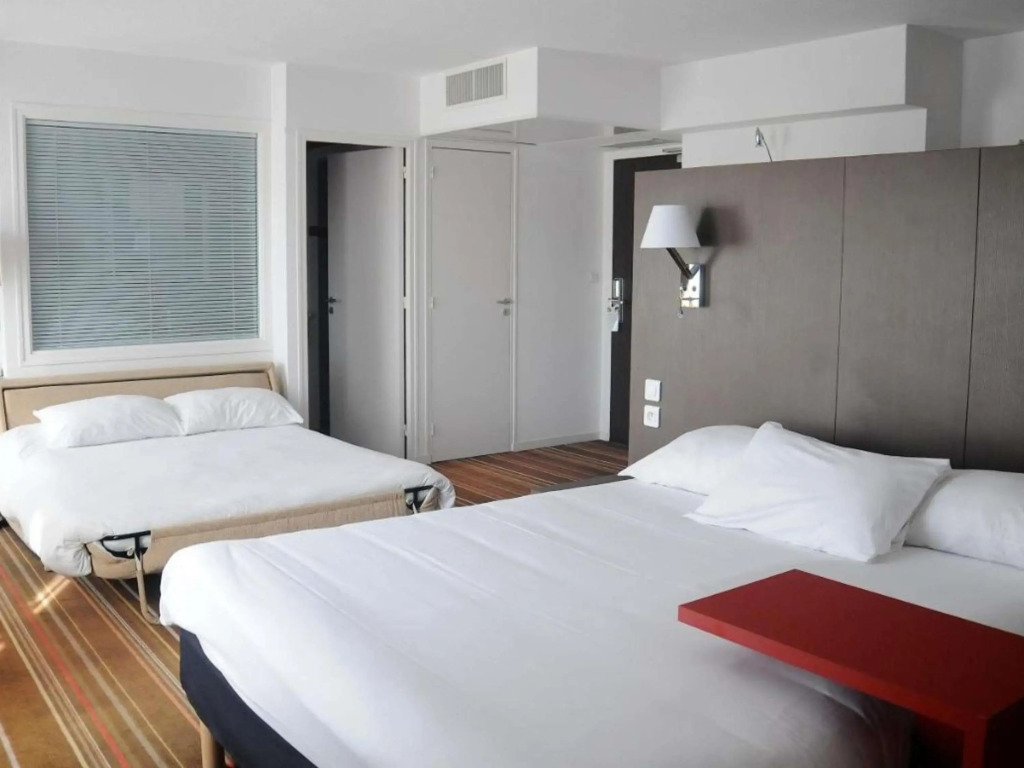 ibis Styles Segre