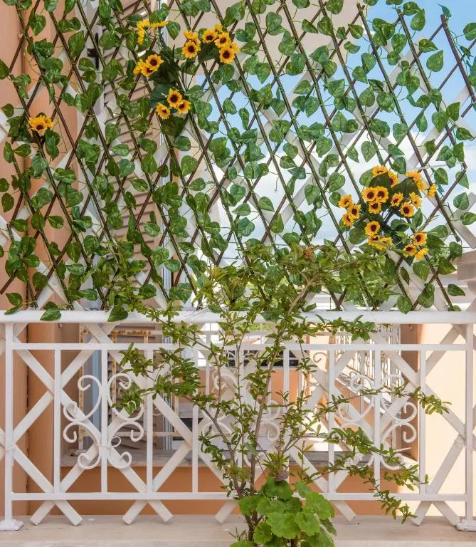 House of Velenia, Family Apt 15' from Corfu center