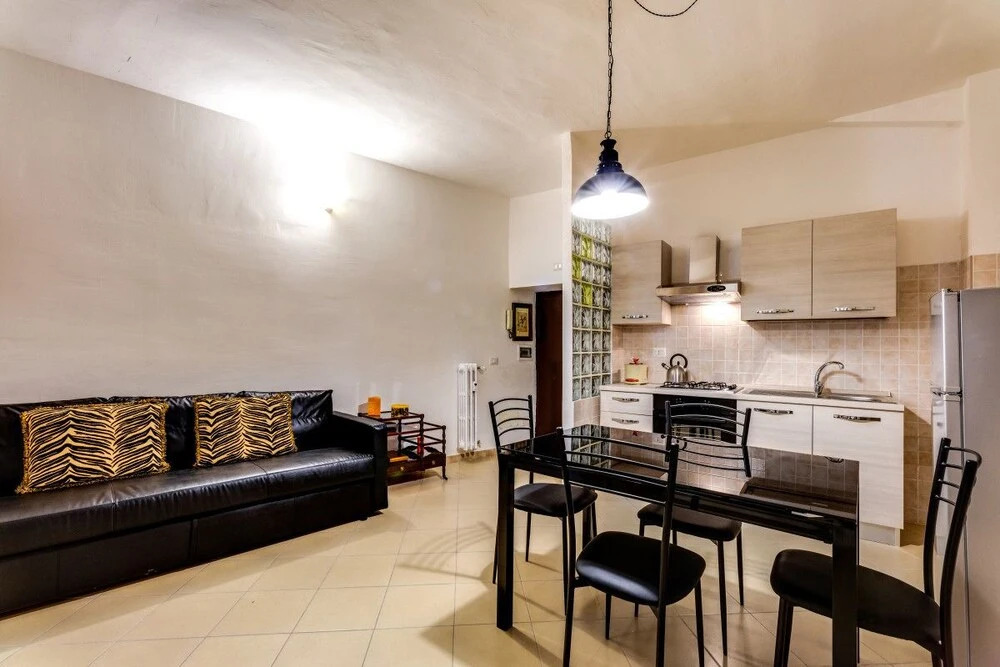 Modern 2 bed Flat in San Giovanni