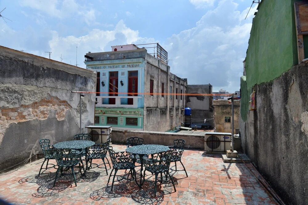 Modern and Central With Private Roof Deck