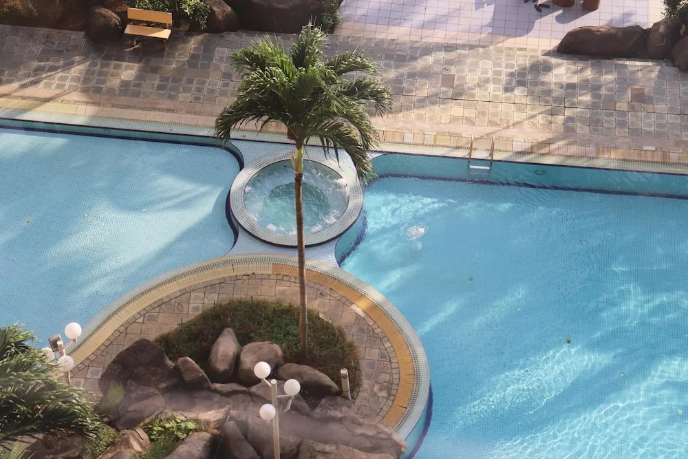 Lagenda Condominium