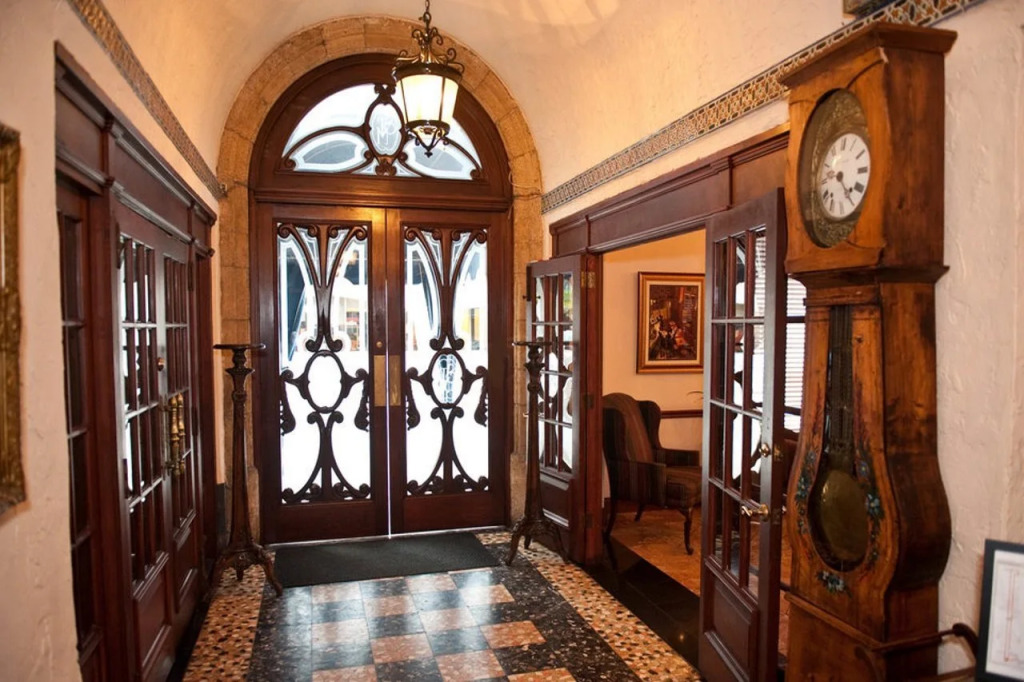 Hotel St. Michel