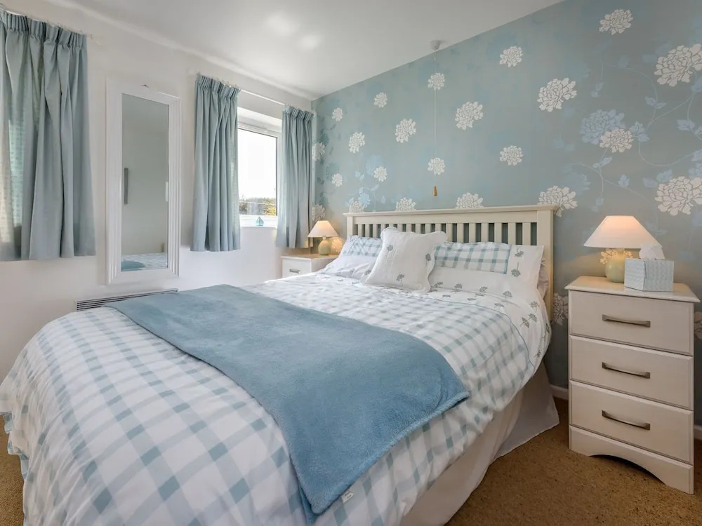 Spacious Holiday Home for six at the Edge of the Beach Resort Abersoch