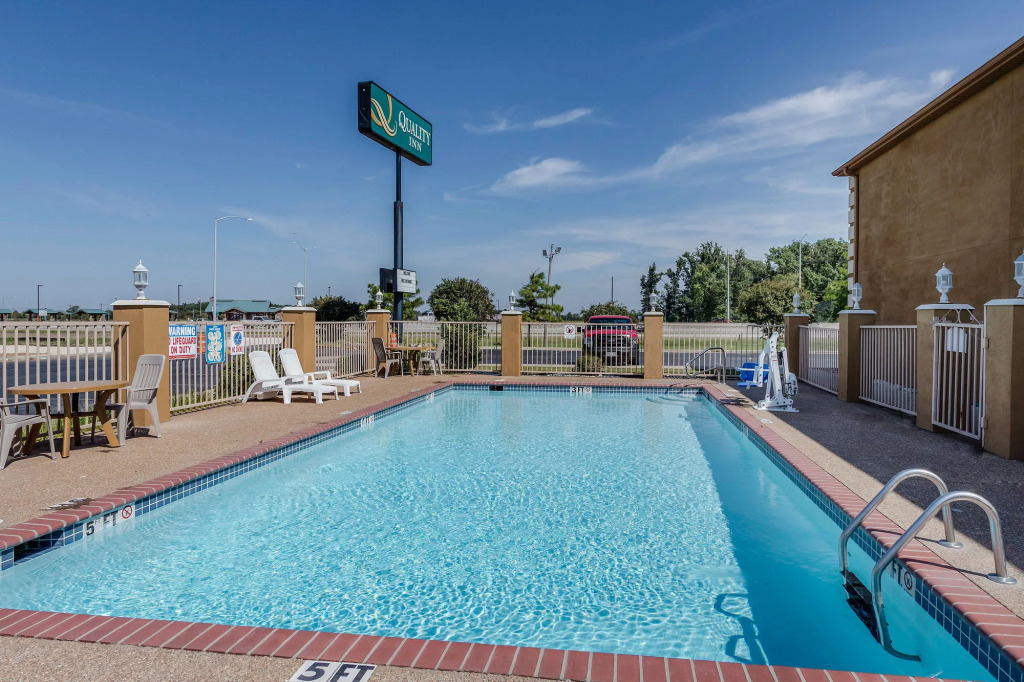 Quality Inn West Memphis I-40