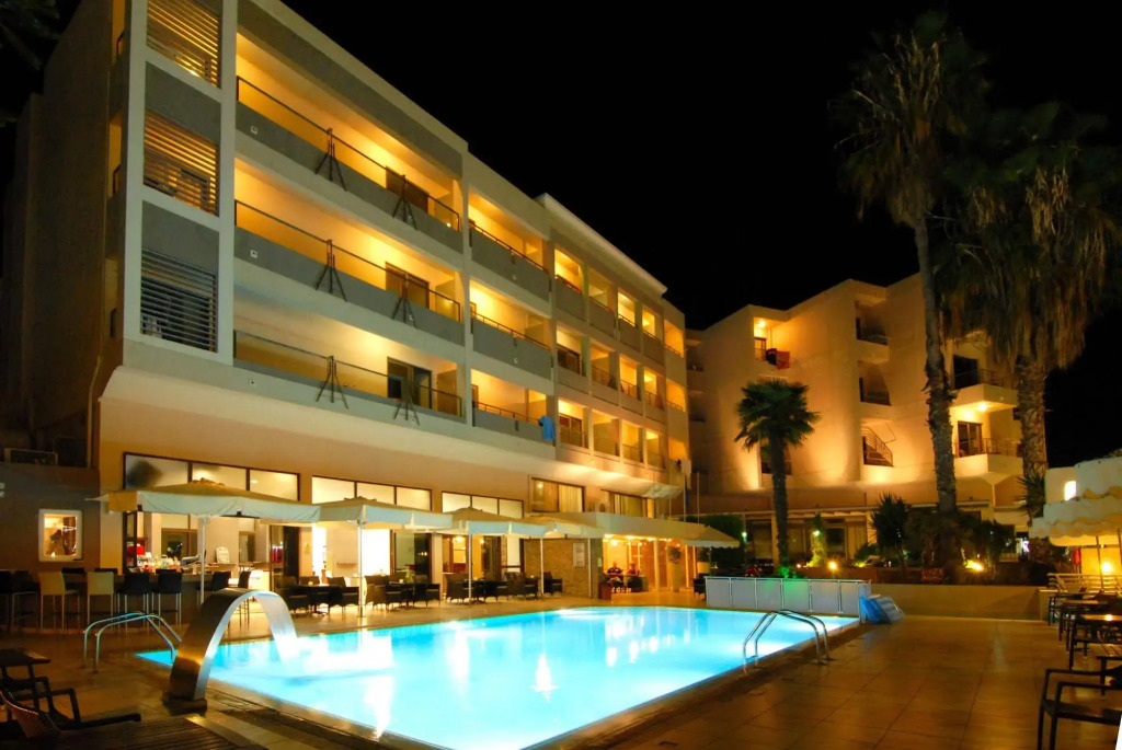 Saint Constantine Hotel