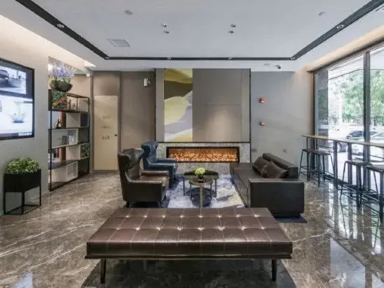 Homeinn Selected Hotel (Lvliang Lishi Longfeng North Street Xingsheng Road)