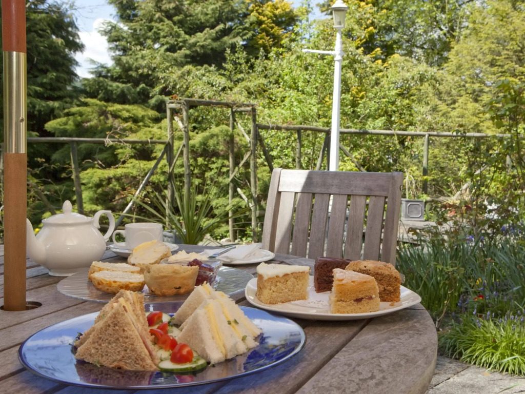 Burn How Garden Hotel - Bowness on Windermere