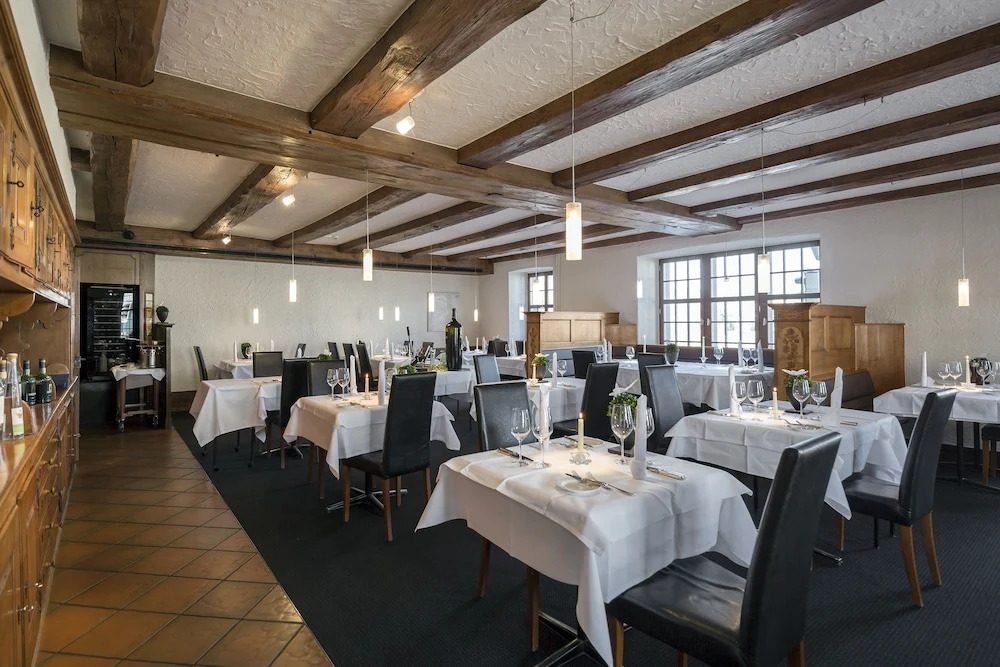 Hotel Bären Suhr