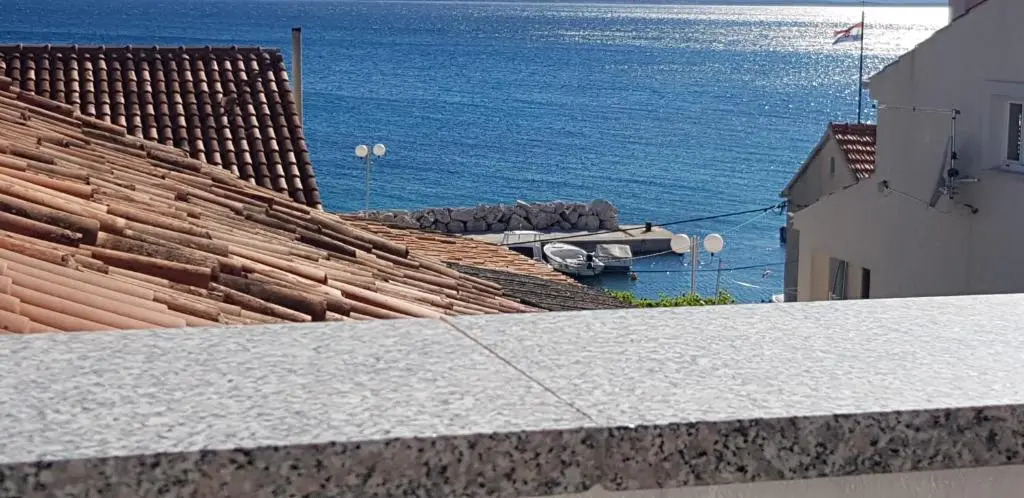 Rustic House Diklo 20m from the sea