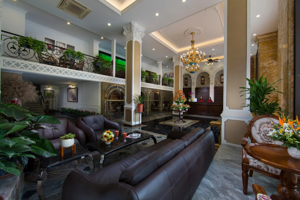 Oasis Hotel