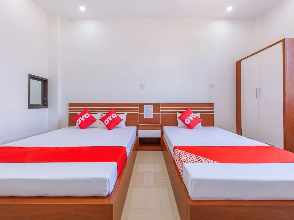 Hoang Giang Hotel by OYO Rooms