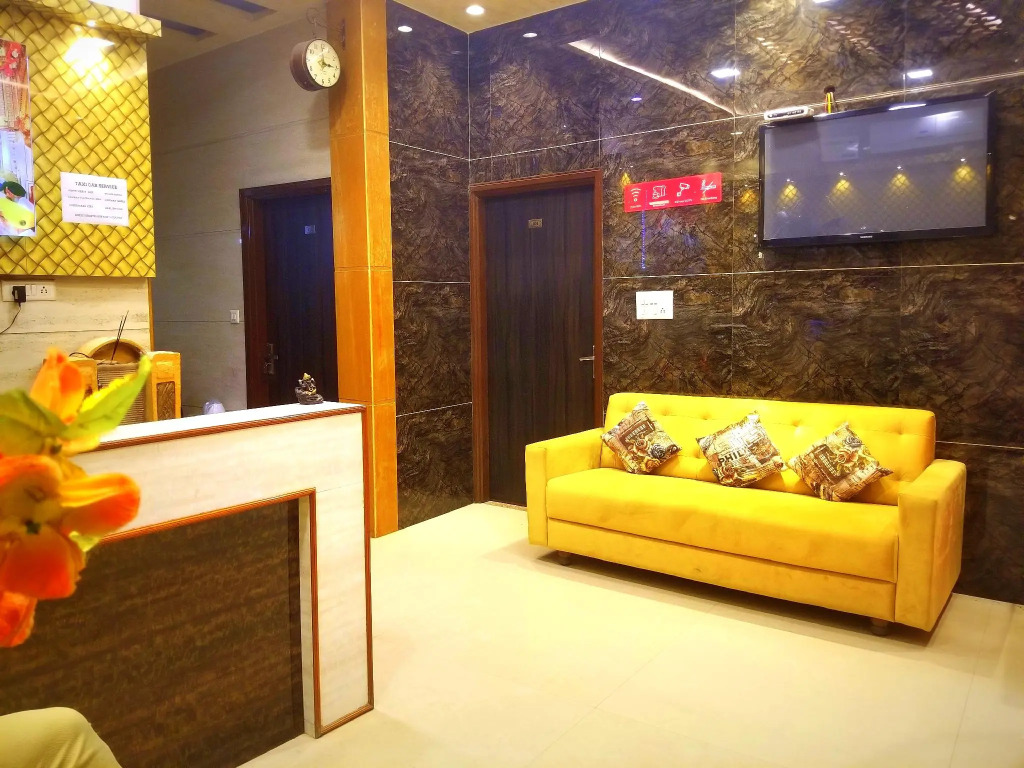 Hotel Krishnas Near Golden Temple