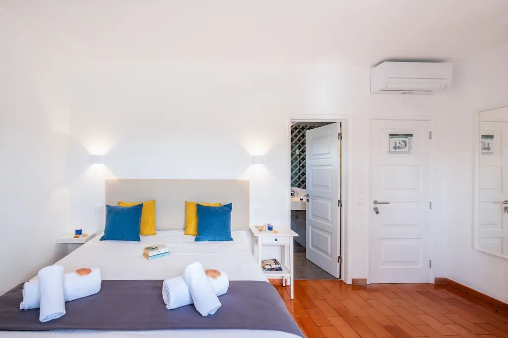 Villa Benagil Boutique - Moradia luxuosa com piscina aquecível e BBQ