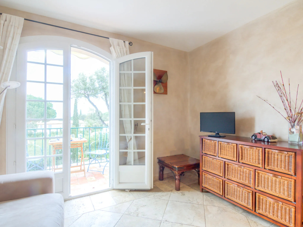 Apartment Les Carles by Interhome