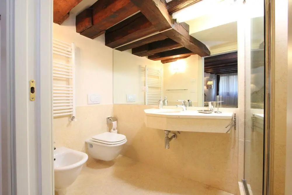 Faville - Rialto Apartments