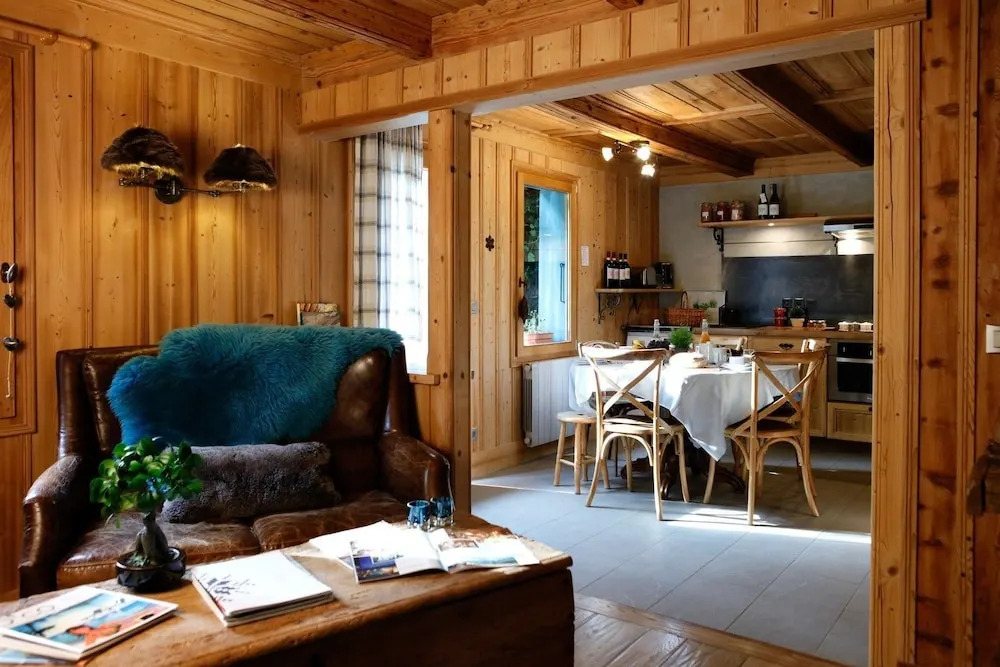 La Ferme des Lombardes by Casalero