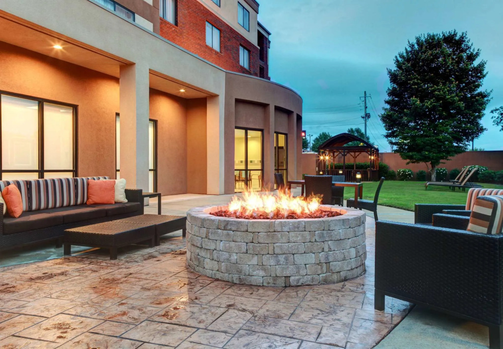 Courtyard by Marriott Anniston Oxford