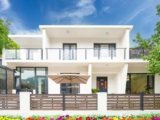 Enjoy Freedom Guesthouse (Mutianyu Great Wall Store)