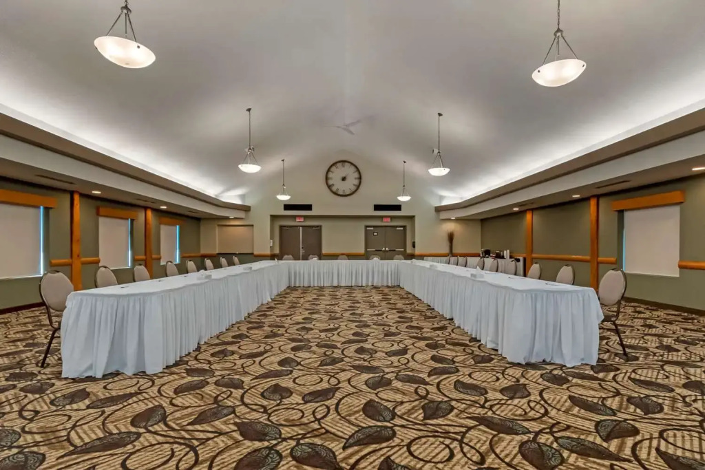 Best Western Plus Valemount Inn & Suites