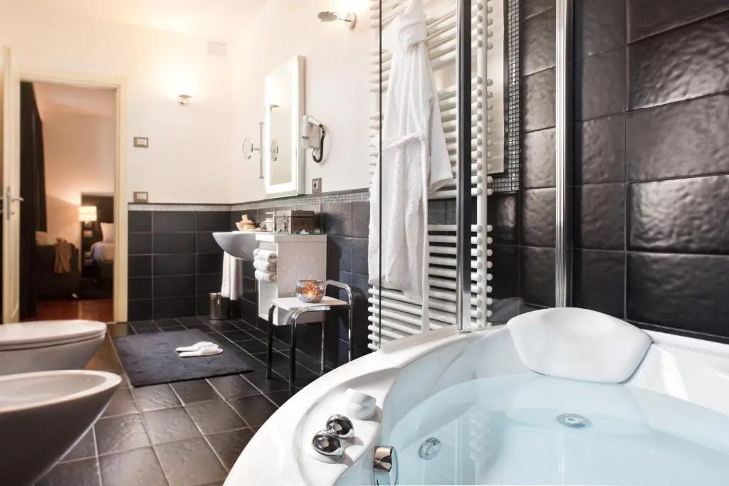 Al Tezzon Hotel