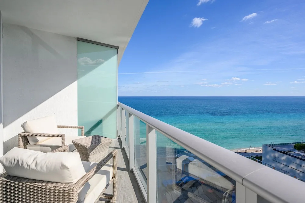 Zen 2-Bedroom Ocean View at Lyfe Resort