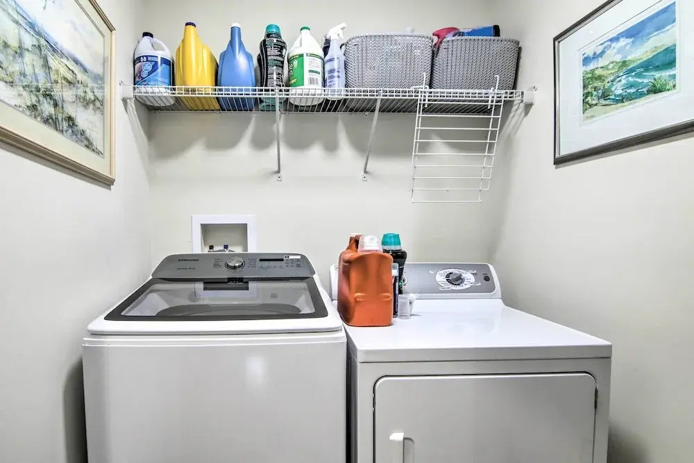 5 Mi to Bethany Beach: Chic Home w/ Grill!