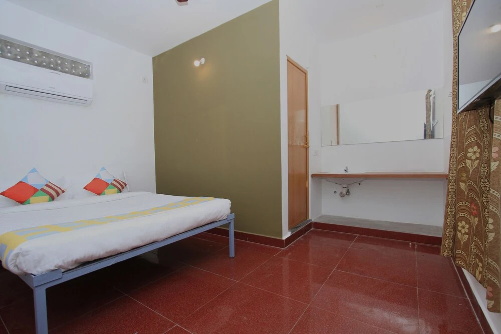 OYO 17318 Home Classic Stay Near Auroville