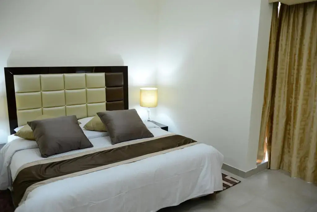 VISTA HOTEL APARTMENTS DELUXE