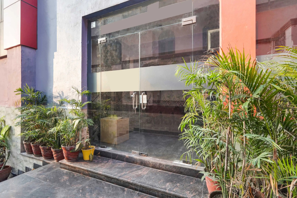 Collection O Maithli Marg Sector 55 Noida