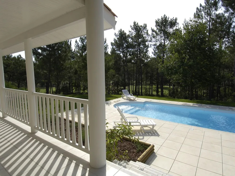 Comfortable Apartment in Lively Lacanau-océan