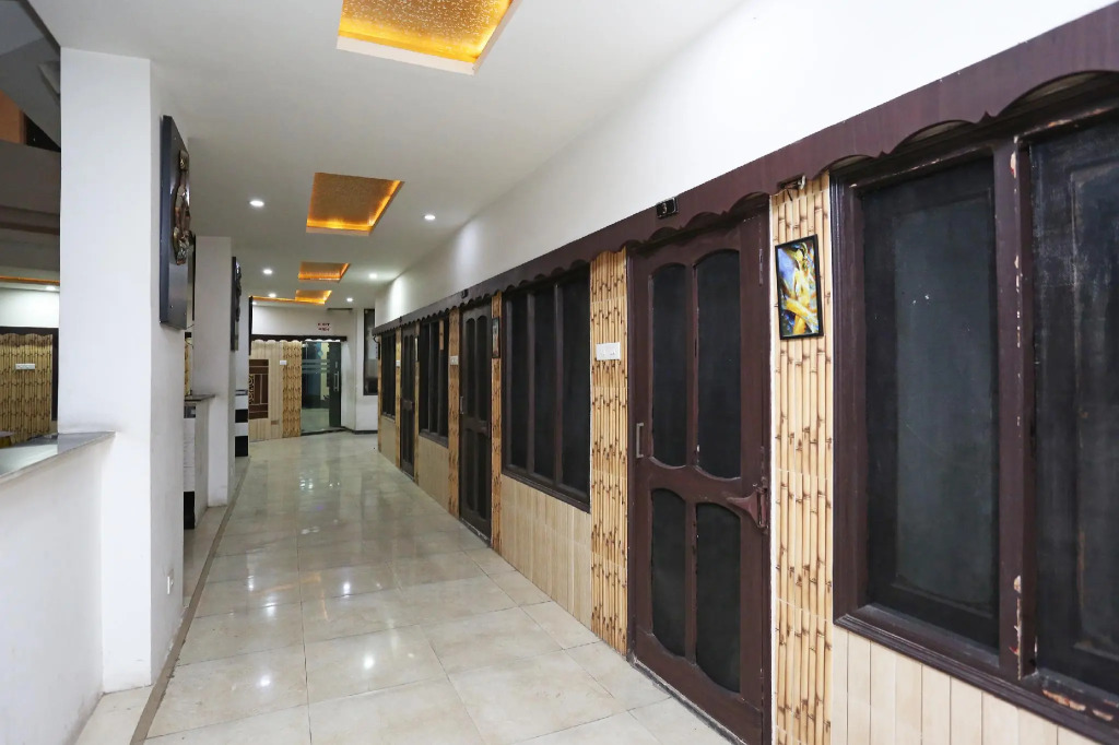 OYO 7128 Hotel Rama