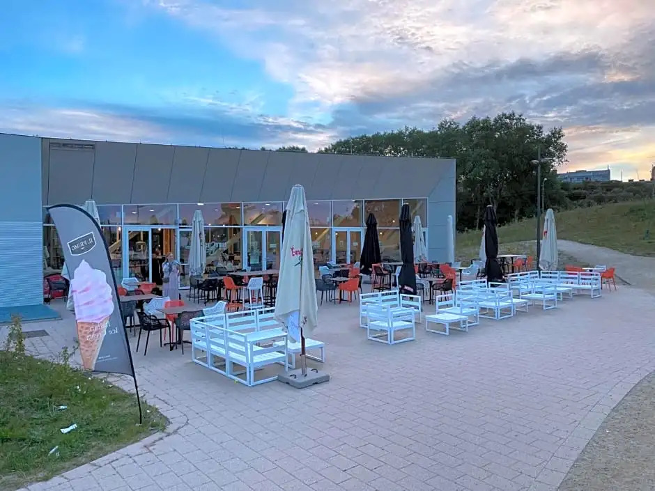 Hotel Acropolis " Op het sportiefste park van de kust "