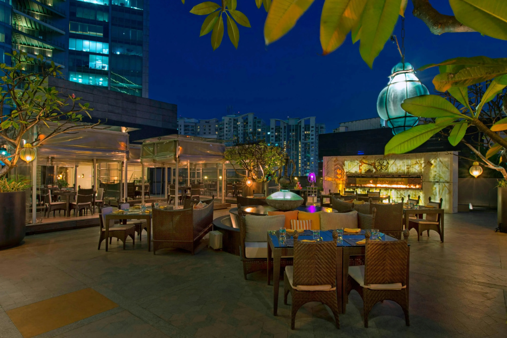Sheraton Grand Bangalore Hotel at Brigade Gateway