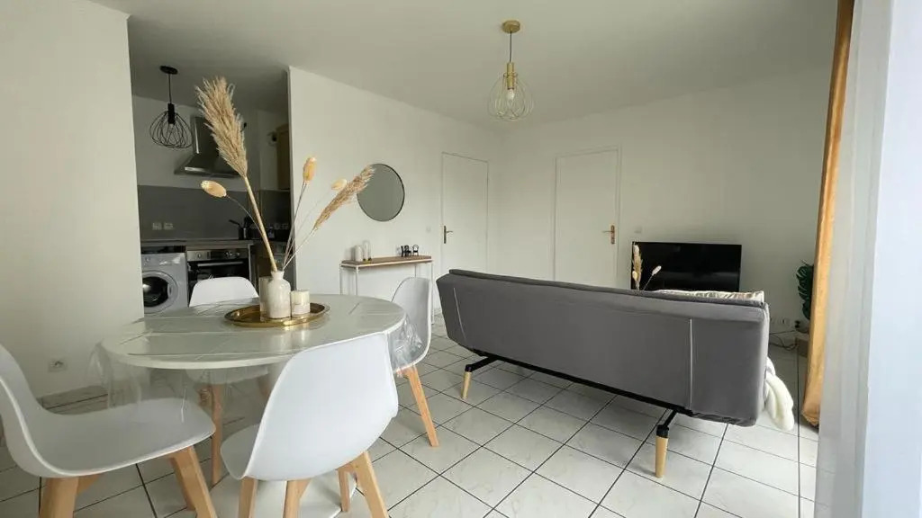 Apartment 1 bedroomed with Balcony 10min from Disneyland Paris