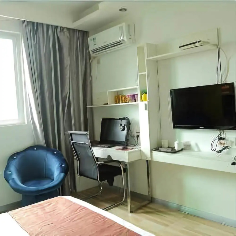 Plato Hotel
