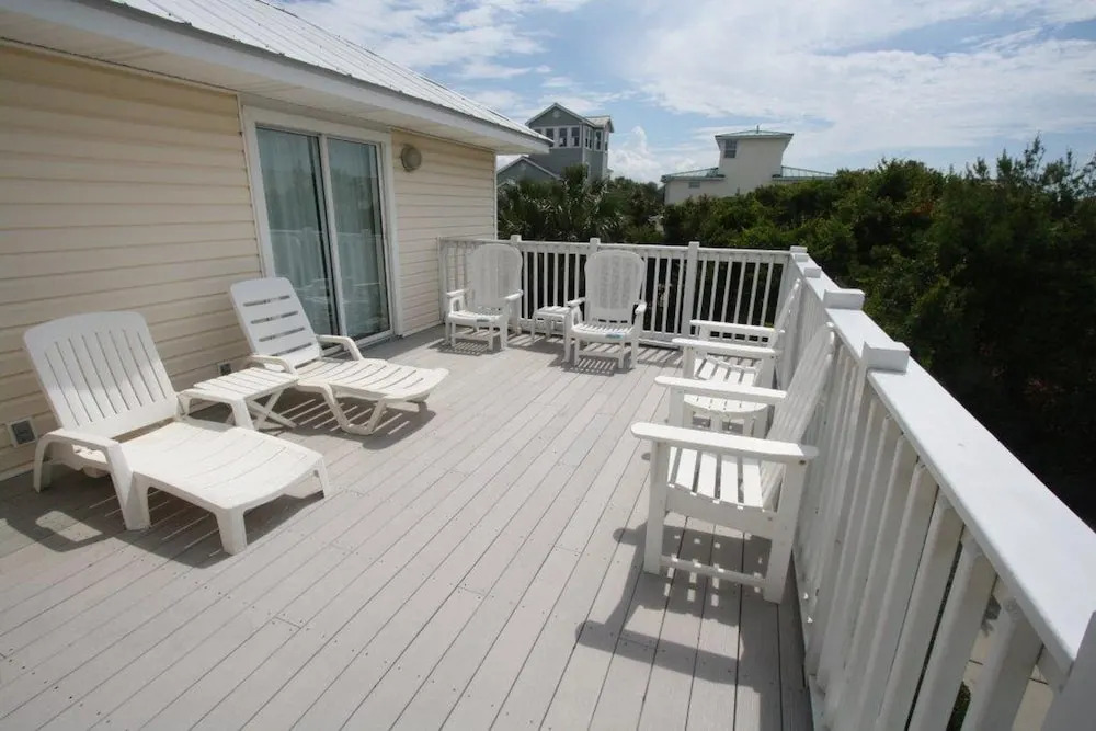 Sunday Cottage by Destin Getaways