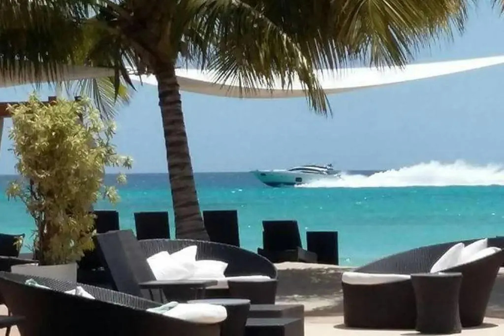 Tittys Paradise