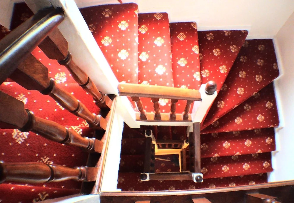 Featherstone Farm Hotel