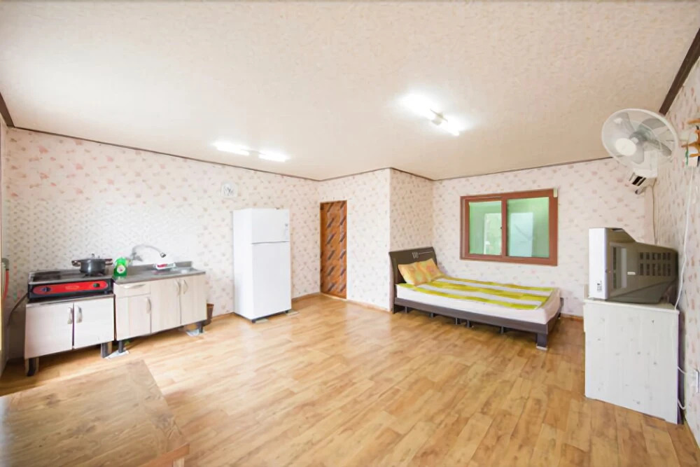 Daebudo Napoli Camping and Pension