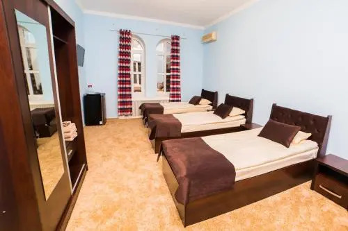 GUEST HOUSE "Rohat Lux"
