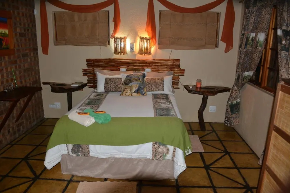Bona Ngwenya Lodge & Safaris