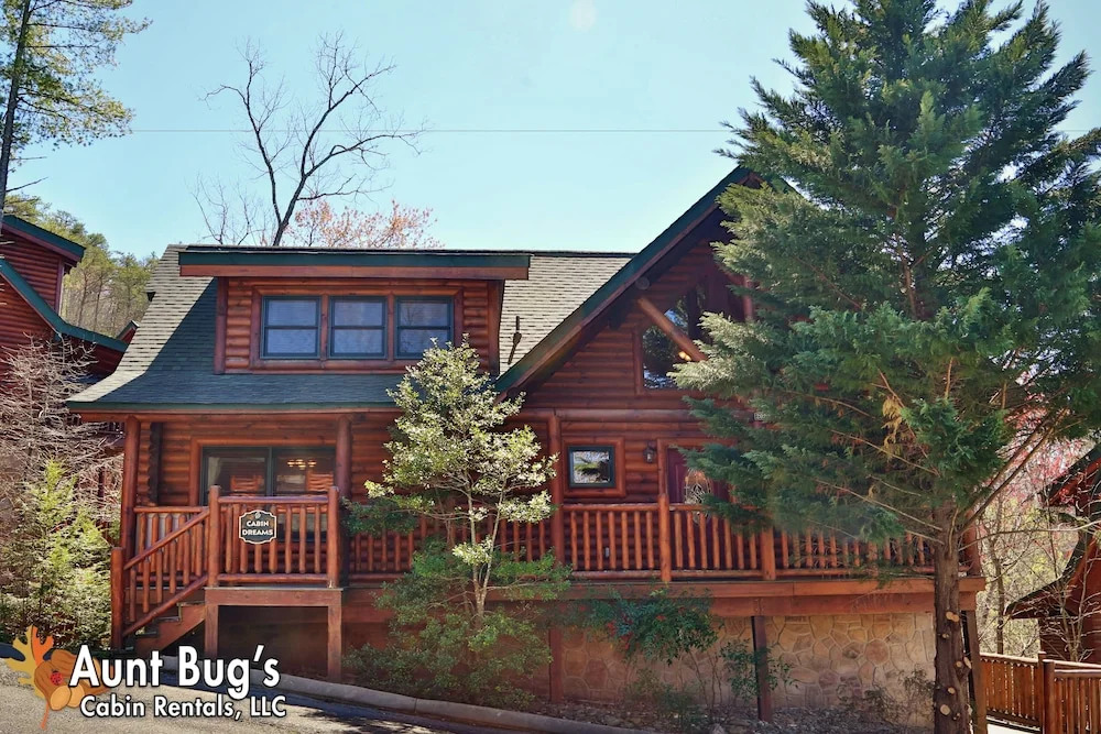Big Daddy Bear 545 - Five Bedroom Cabin
