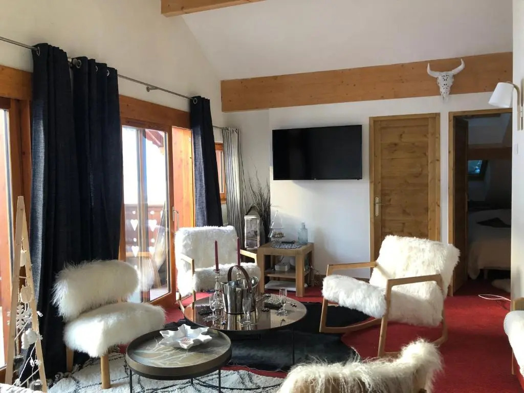 Penthouse "Bond 007" 120 m2 piscine sauna Risoul 1850