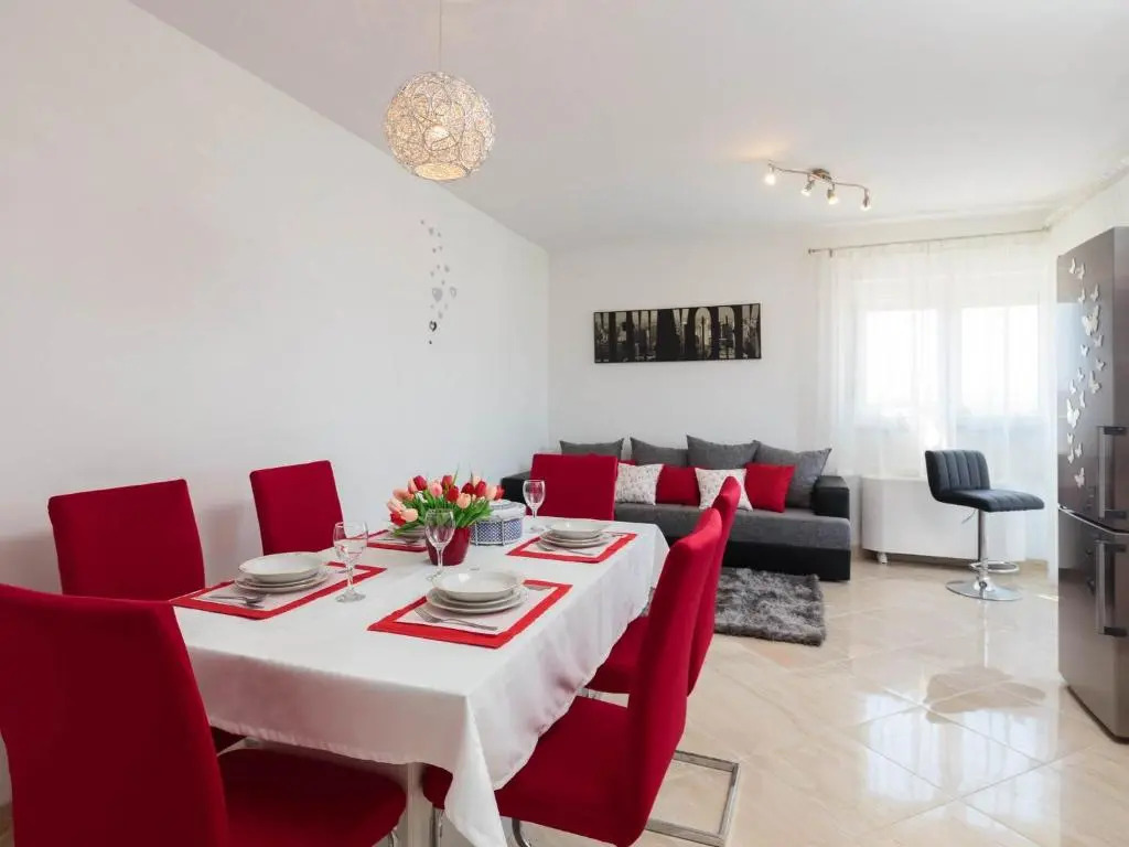 Apartment Lana ST