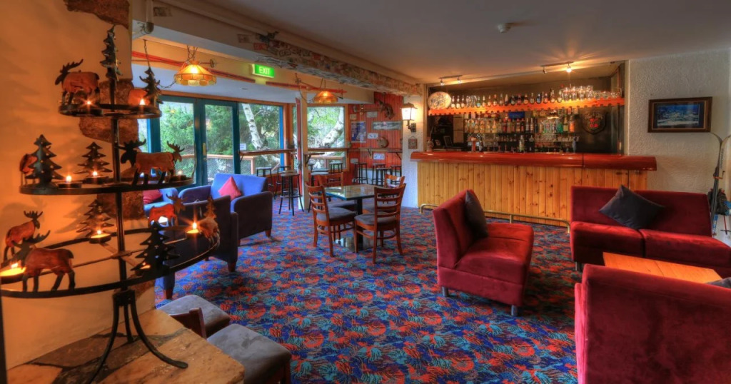 Candlelight Lodge