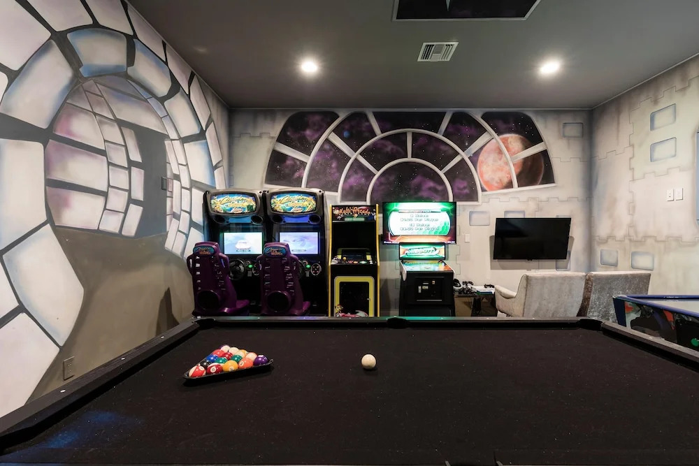 W003: 6 Bed, Princess, Minions, Star Wars Arcade by Villatel